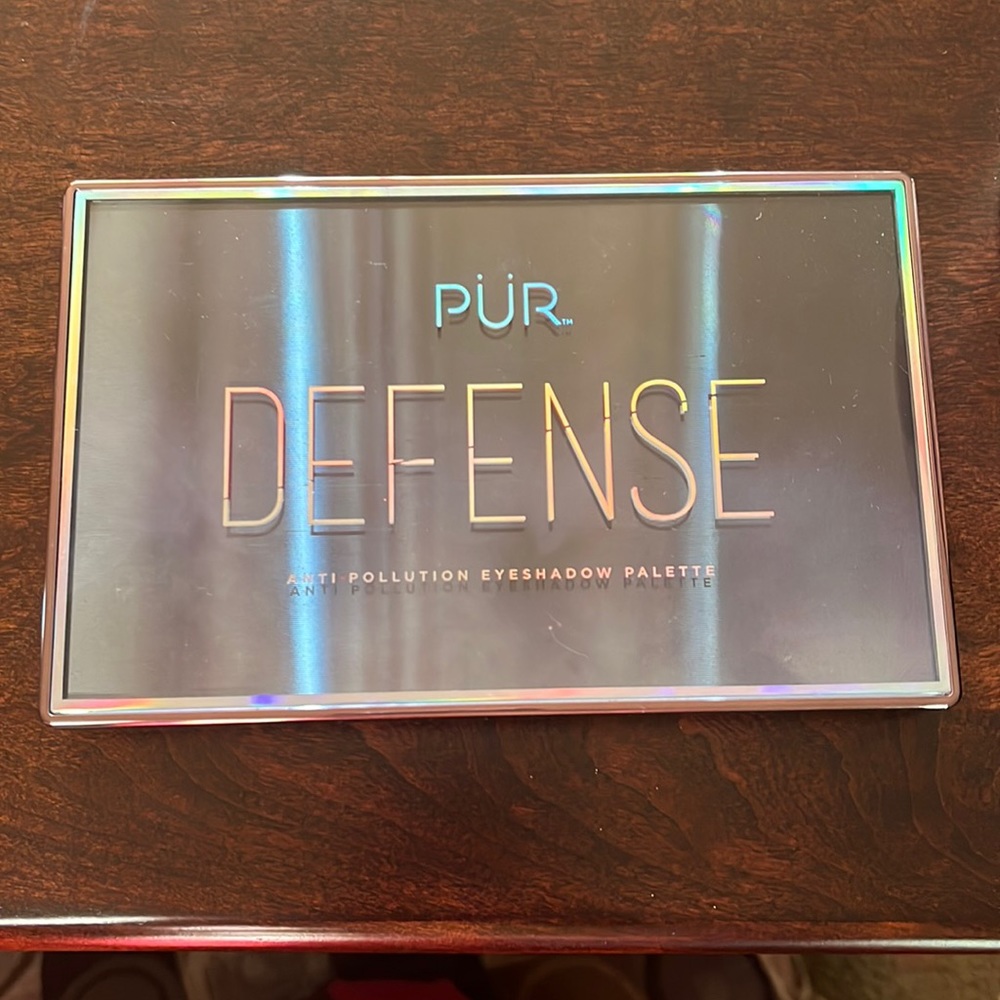 Our Defense anti pollution eyeshadow palette USED